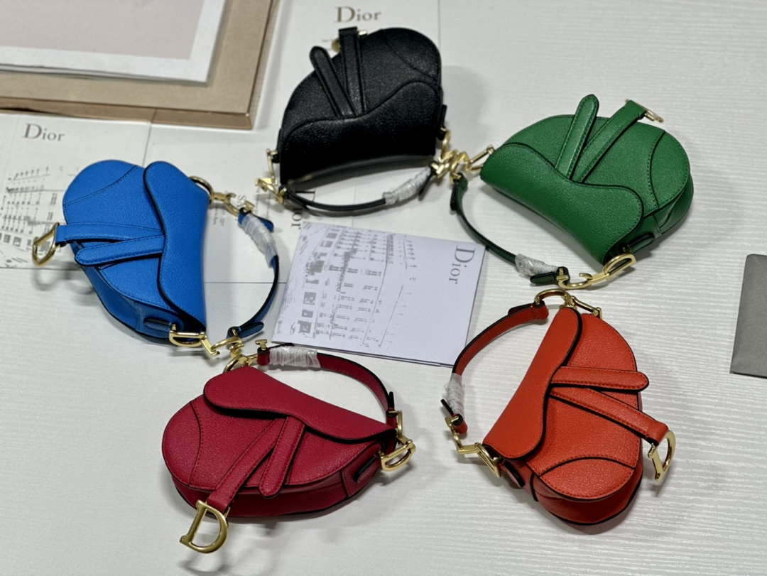 Dior S5685 Micro Saddle Bag With Strap Scarlet Green Goatskin