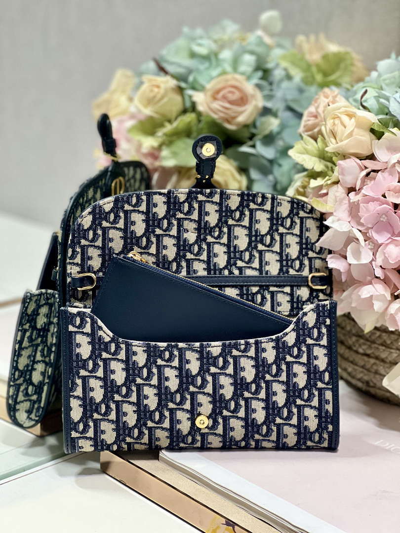Dior S5703 Bobby EAST-WEST Pouch With Chain Blue Dior Oblique Jacquard