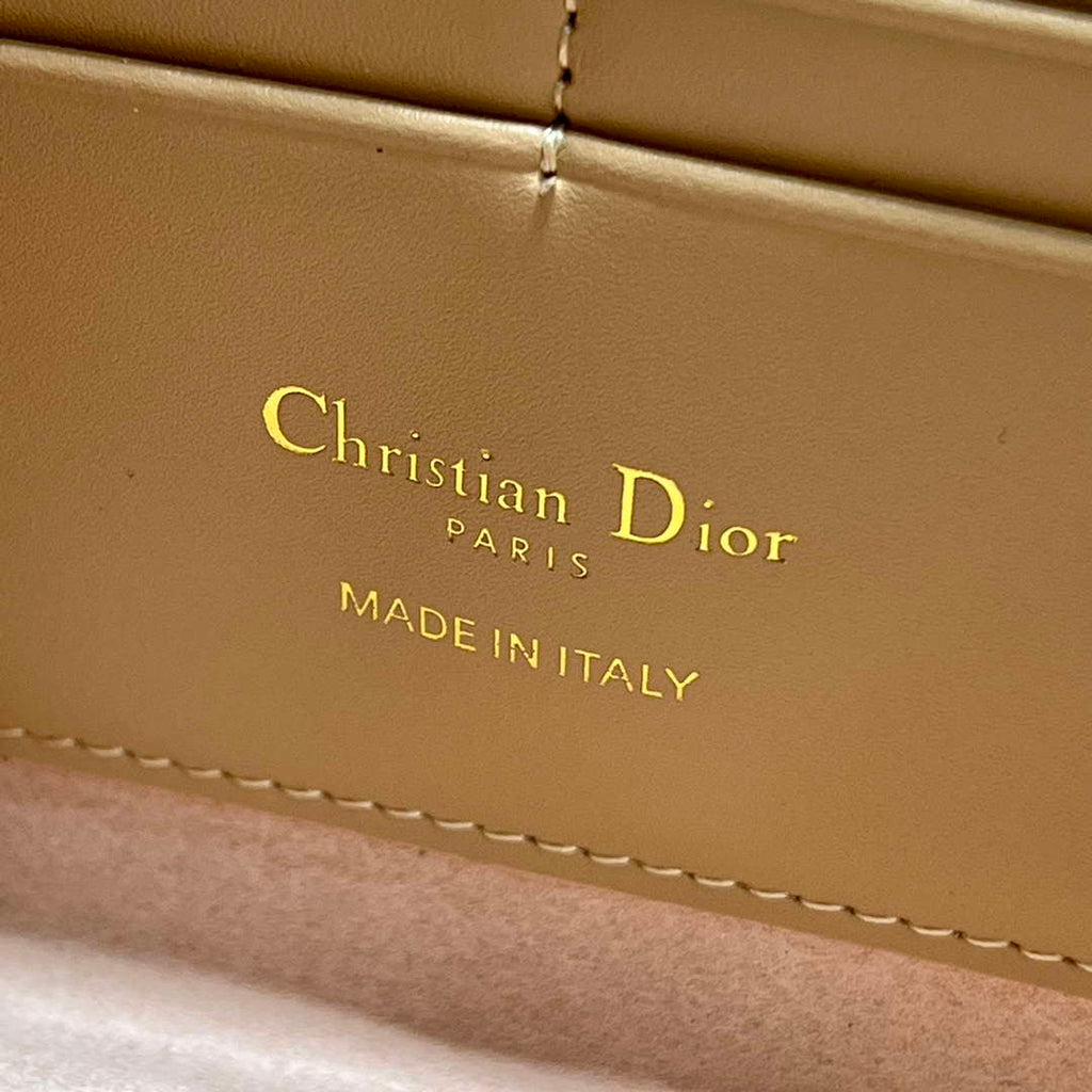 Dior S5703 Bobby EAST-WEST Pouch With Chain Caramel Beige Smooth Calfskin