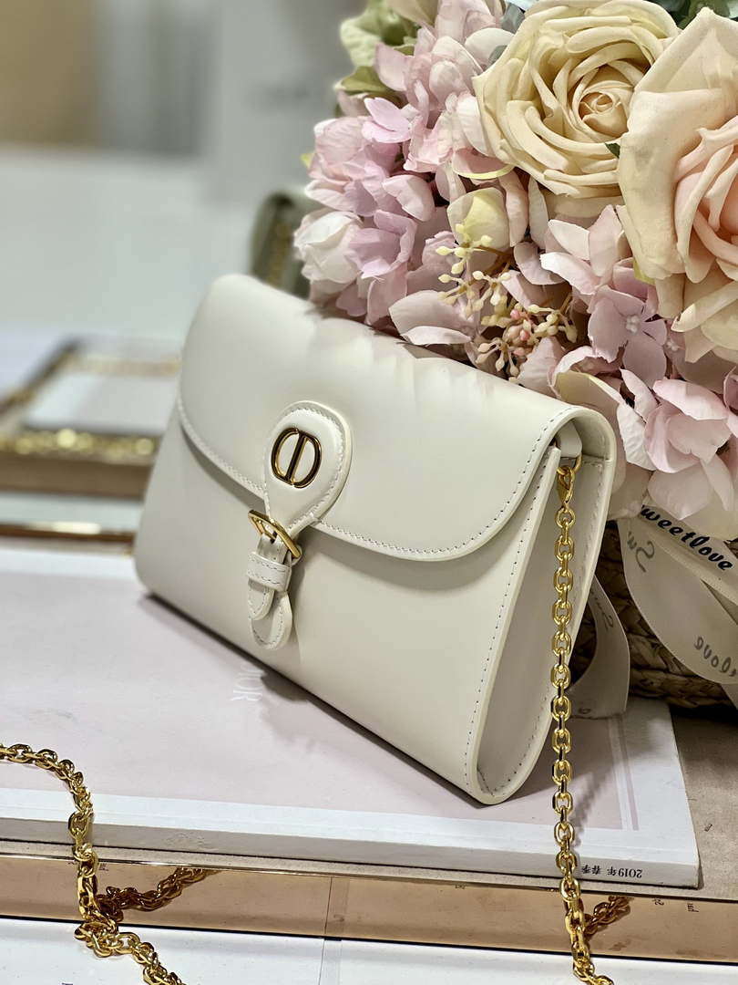 Dior S5703 Bobby EAST-WEST Pouch With Chain White Smooth Calfskin