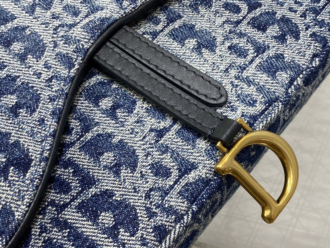 Dior S5907 Saddle Pouch with Chain Blue Denim Dior Oblique Jacquard M2026