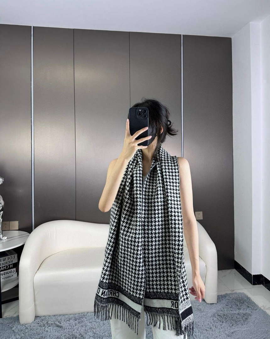 Dior Scarves Designer Scarf D63280 - Default Title - View 1
