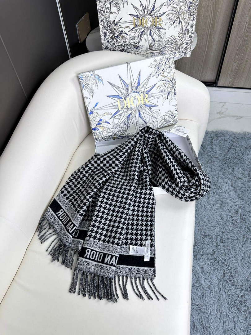 Dior Scarves Designer Scarf D63280