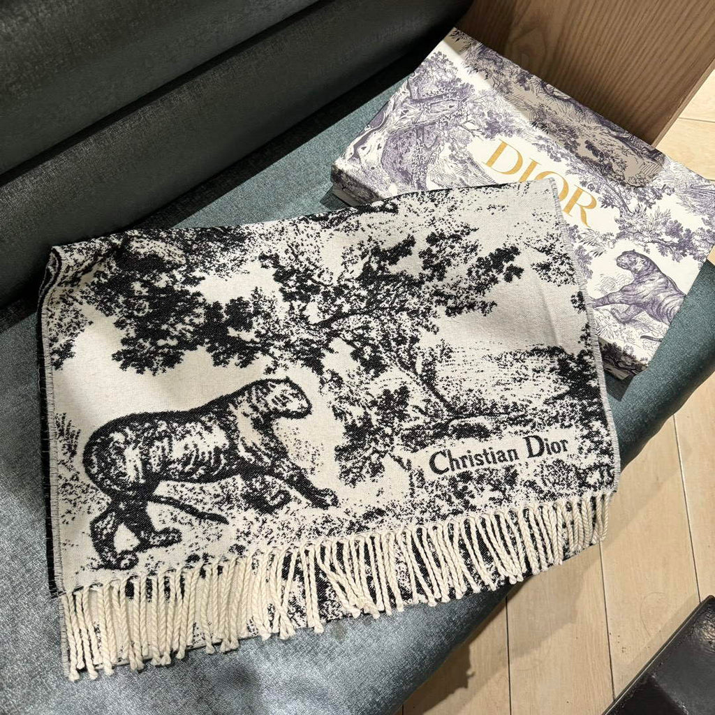 Dior Scarves Designer Scarf D63282