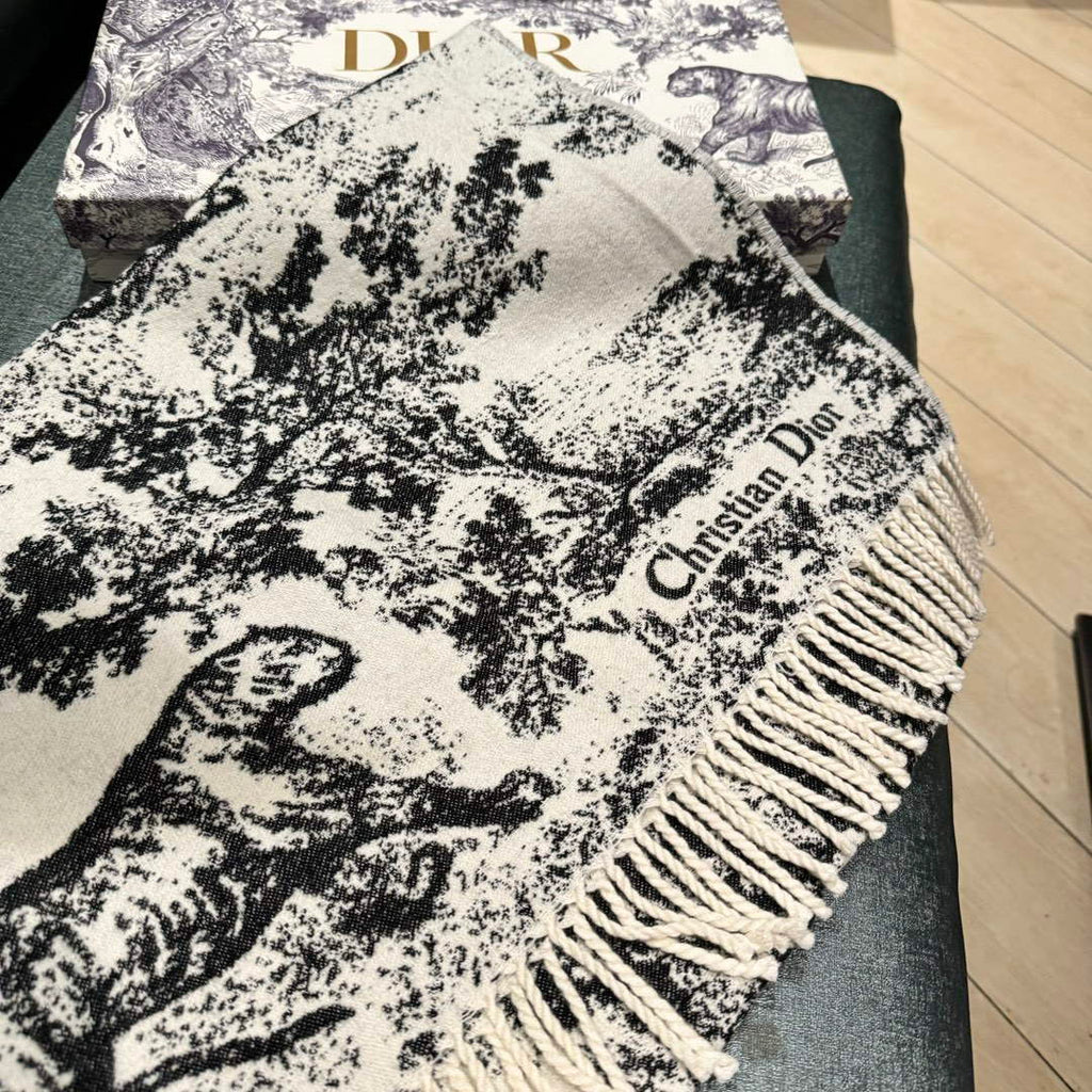 Dior Scarves Designer Scarf D63282