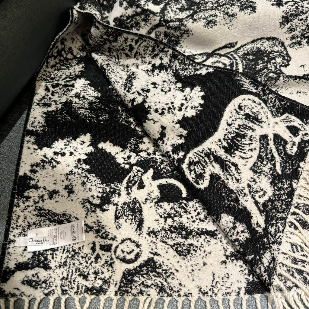 Dior Scarves Designer Scarf D63282
