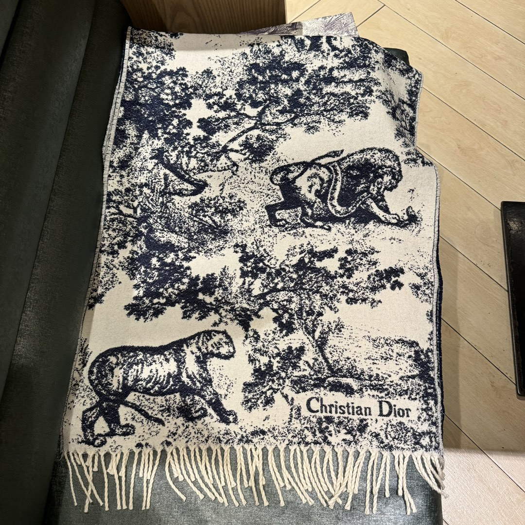Dior Scarves Designer Scarf D63284 - Default Title - View 5