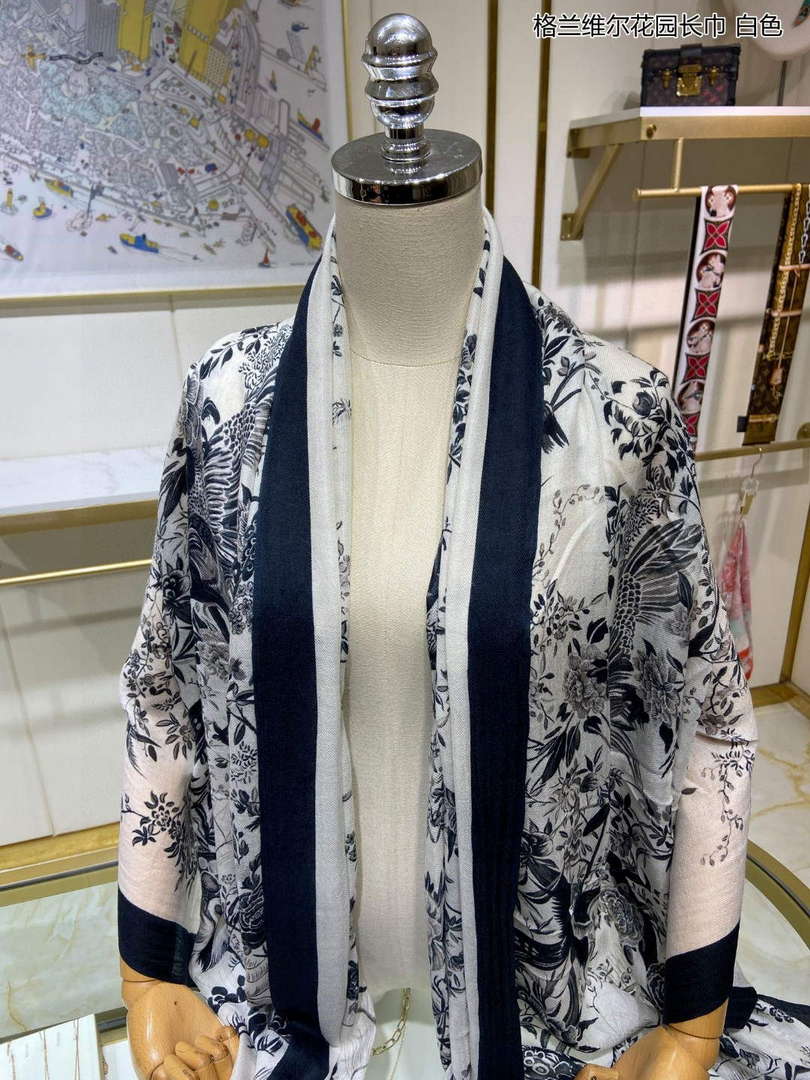Dior Scarves Designer Scarf D63290