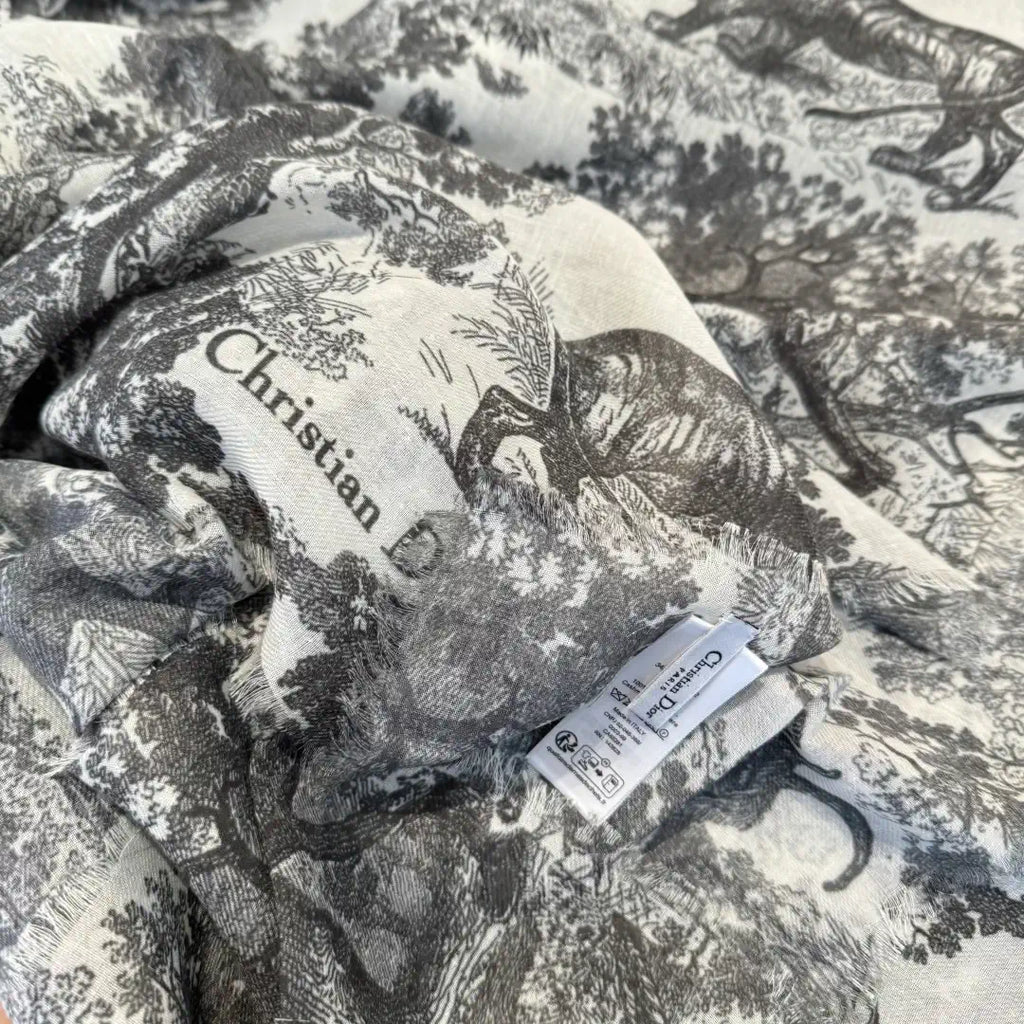Dior Scarves Dior Elegant Animal Jungle Silk Cashmere Scarf& Shawl  Cashmere D63417
