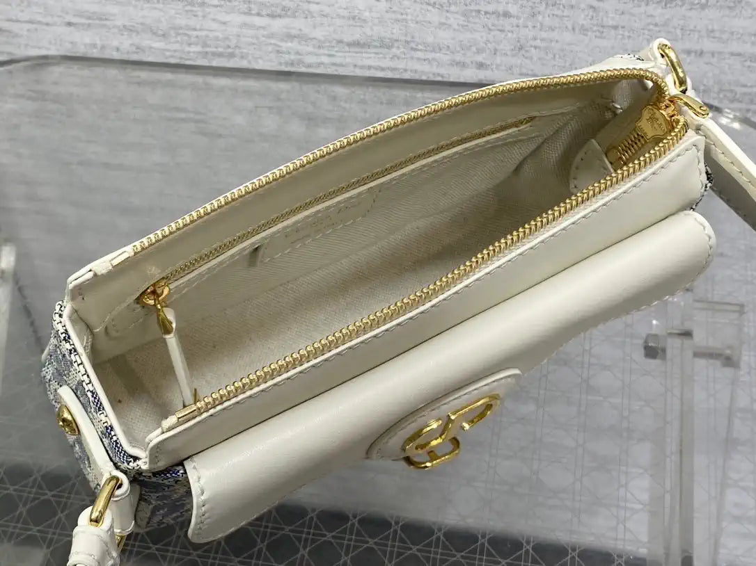 Dior Small 30 Montaigne Pocket Bag Dior Oblique Chambray Light Blue M4600