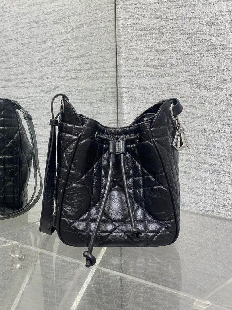 Dior Small D-Motion Bag Macrocannage Crinkled Calfskin M2851 Black