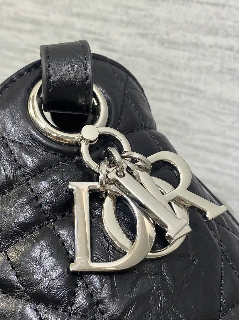 Dior Small D-Motion Bag Macrocannage Crinkled Calfskin M2851 Black