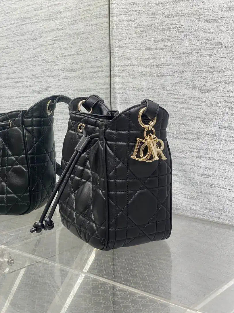 Dior Small D-Motion Bag Macrocannage Lambskin M2851 Black