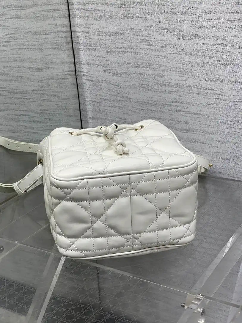 Dior Small D-Motion Bag Macrocannage Lambskin M2851 White