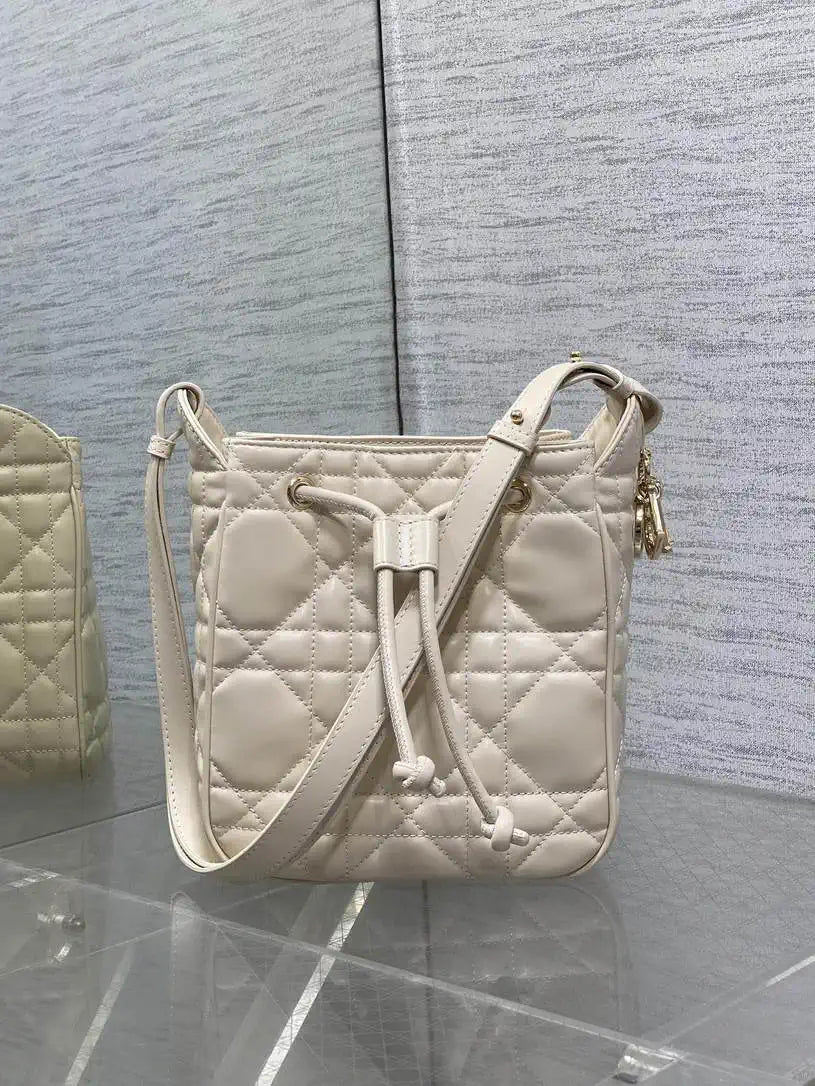 Dior Small D-Motion Bag Macrocannage Lambskin M2851 Ivory