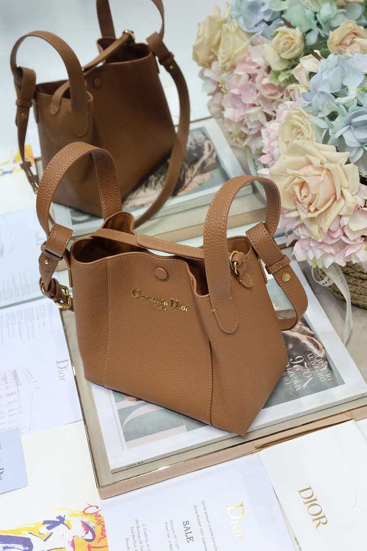 Dior M2840 Small Signature Bucket Bag Grained Calfskin Brown