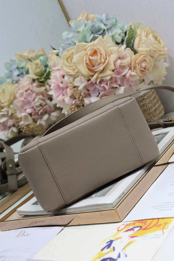 Dior M2840 Small Signature Bucket Bag Grained Calfskin Gray