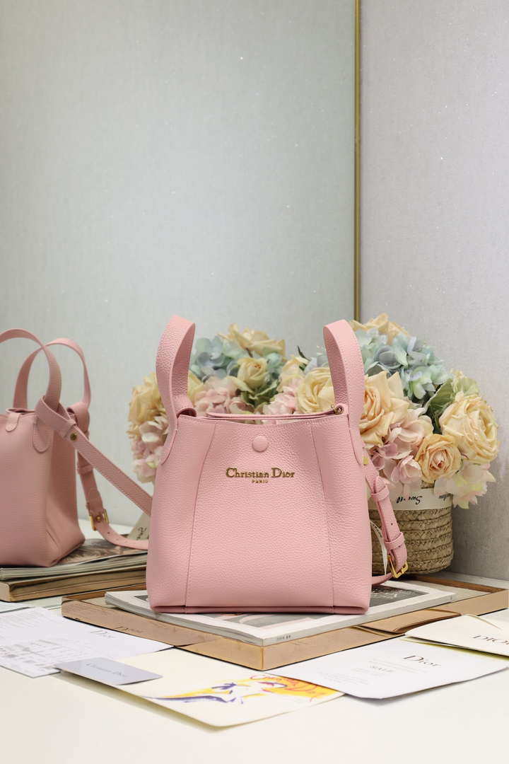 Dior M2840 Small Signature Bucket Bag Grained Calfskin Pink