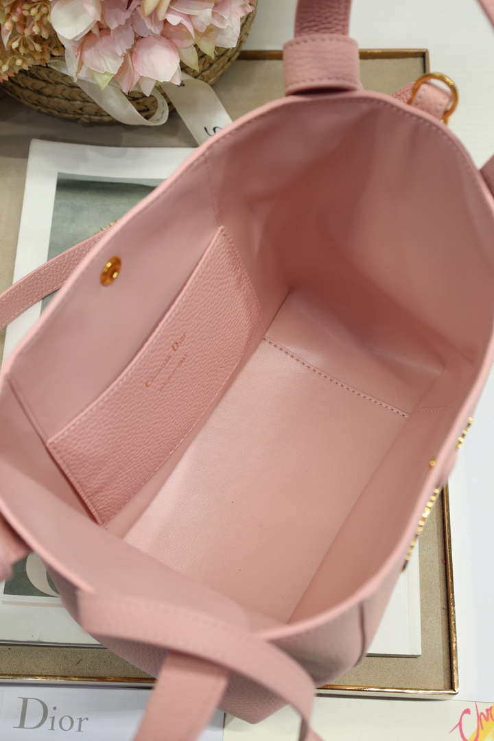 Dior M2840 Small Signature Bucket Bag Grained Calfskin Pink