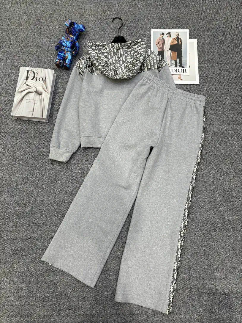 Dior Women Hoodie Jacket & Wide-Leg Pants D386706