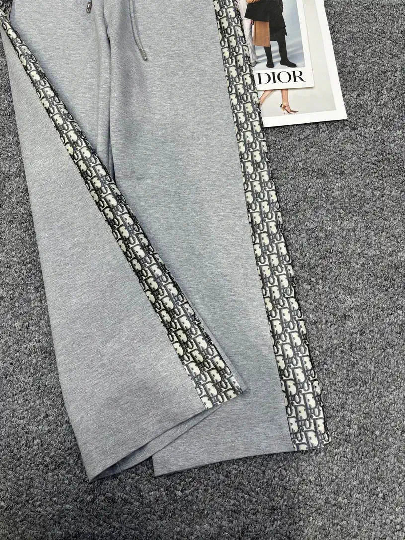 Dior Women Hoodie Jacket & Wide-Leg Pants D386706