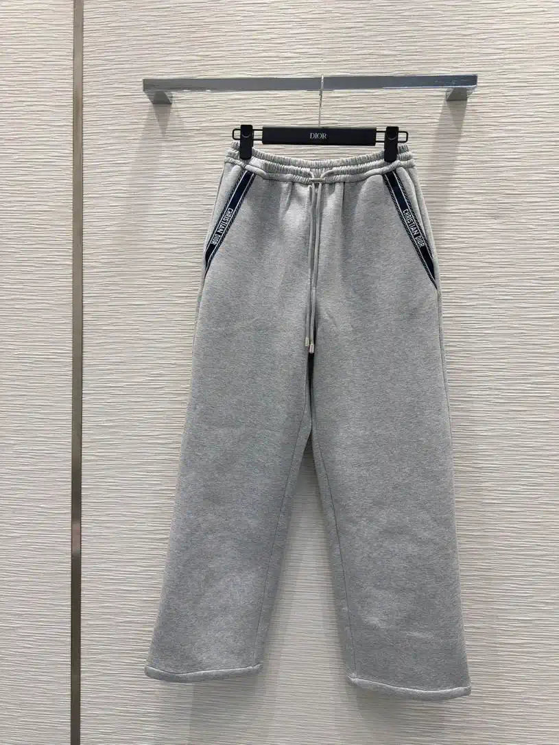 Dior Women Hoodie Jacket & Wide-Leg Pants D386709