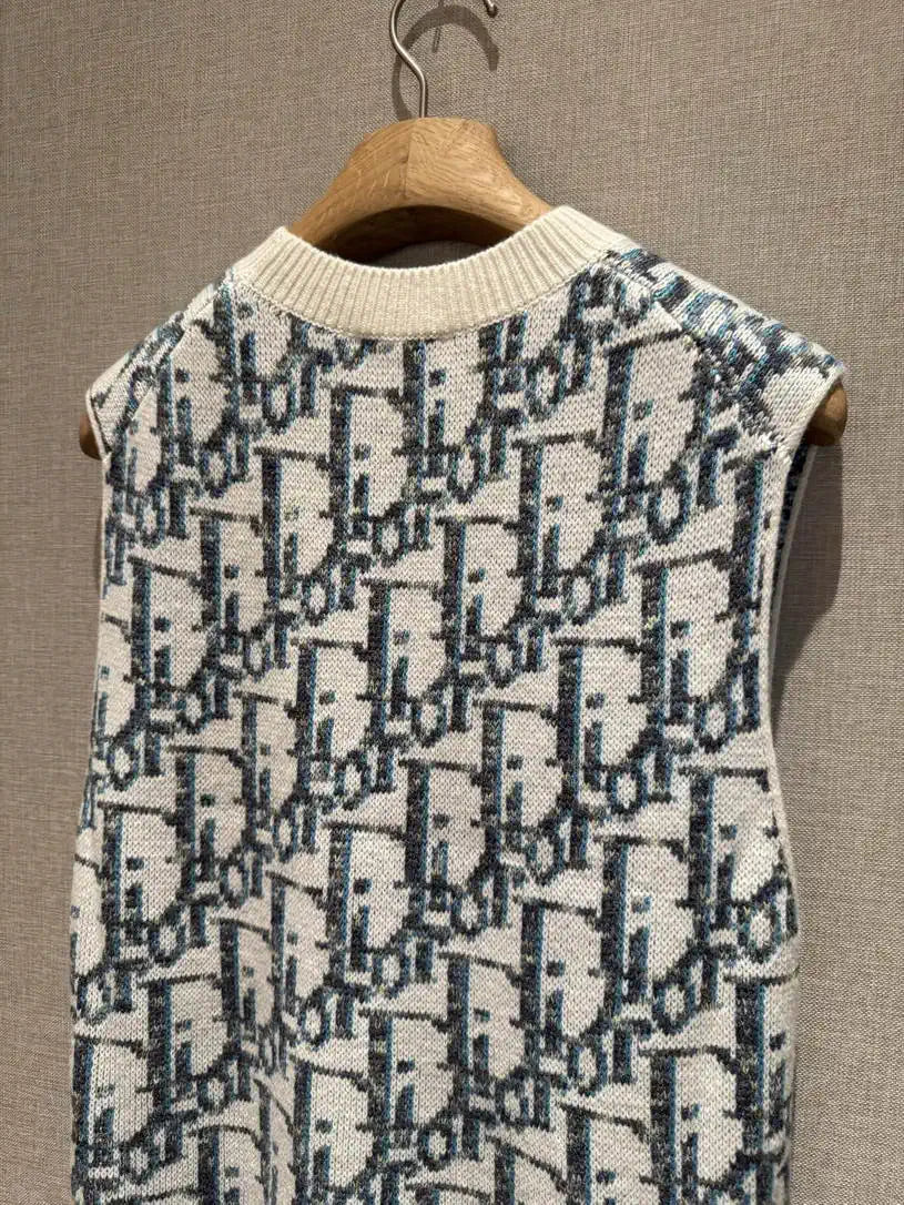 Dior Women Illusion Sapphire Knitted Vest Sweater D38612