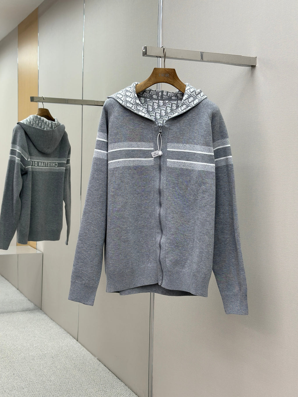 Dior Women Men 2025 Reversible Knit Cardigan cashmere Sweater D38621