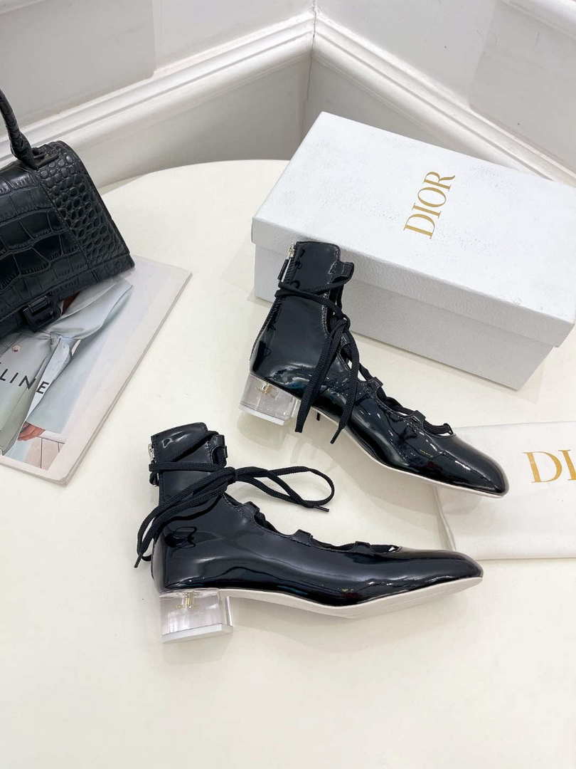 Dior Women¡®s KDI760VNI ARTY lace-up ankle boots in black patent and calfskin
