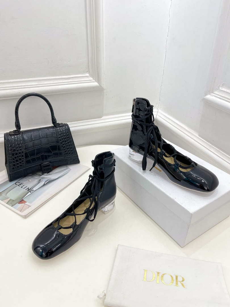 Dior Women¡®s KDI760VNI ARTY lace-up ankle boots in black patent and calfskin