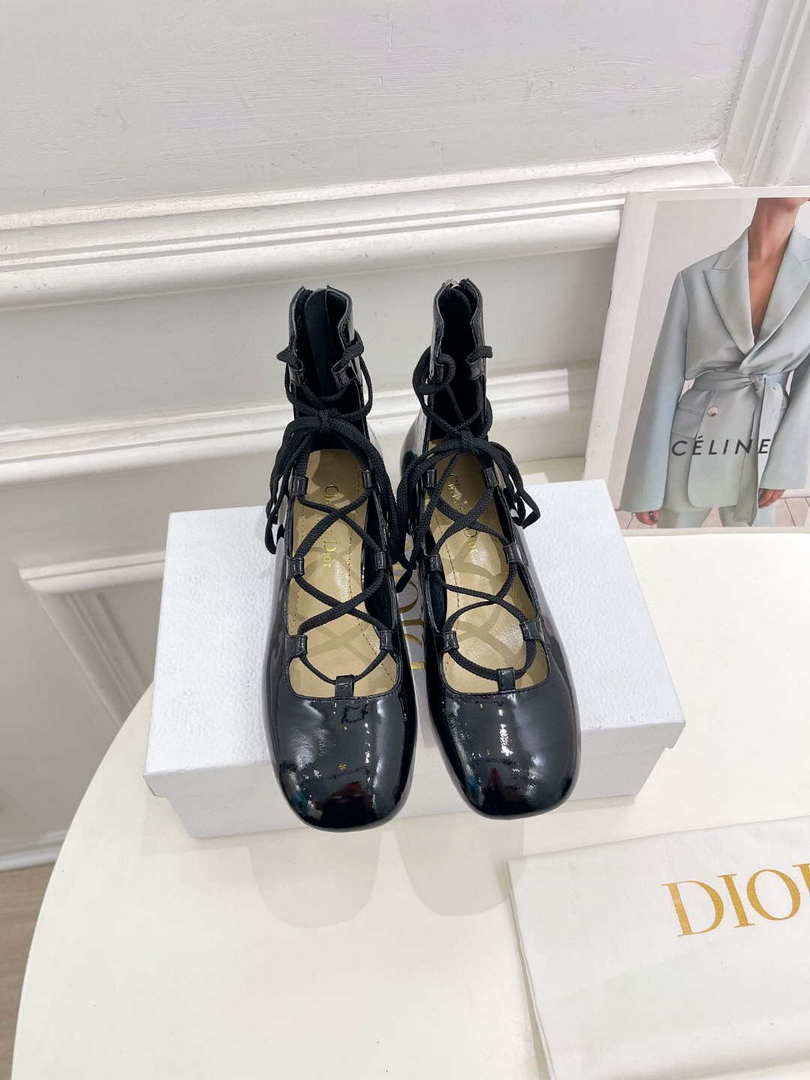 Dior Women¡®s KDI760VNI ARTY lace-up ankle boots in black patent and calfskin