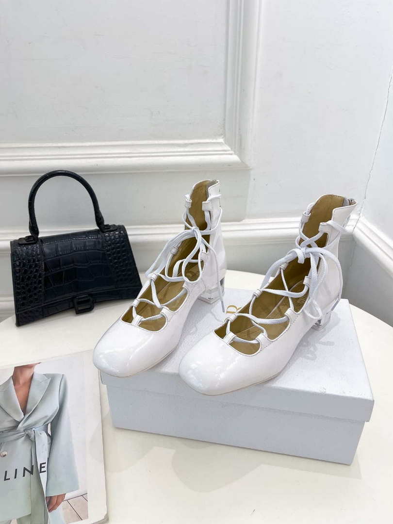 Dior Women¡®s KDI760VNI ARTY lace-up ankle boots in white patent and calfskin
