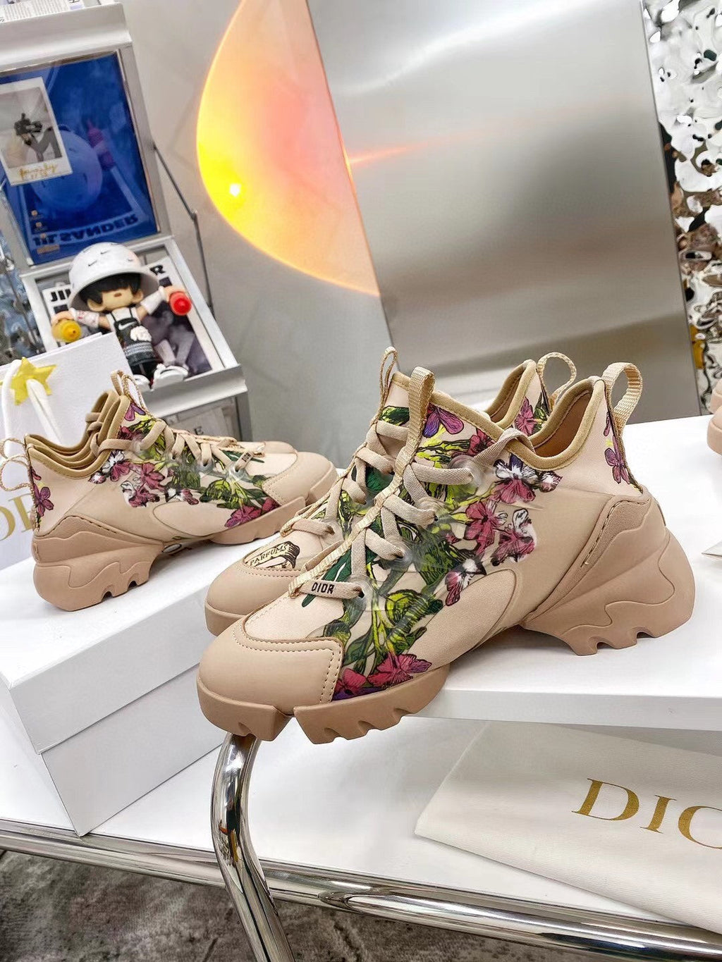 Dior Women¡®s SNEAKER Dior Oblique Canvas D81120 Brown and Pink