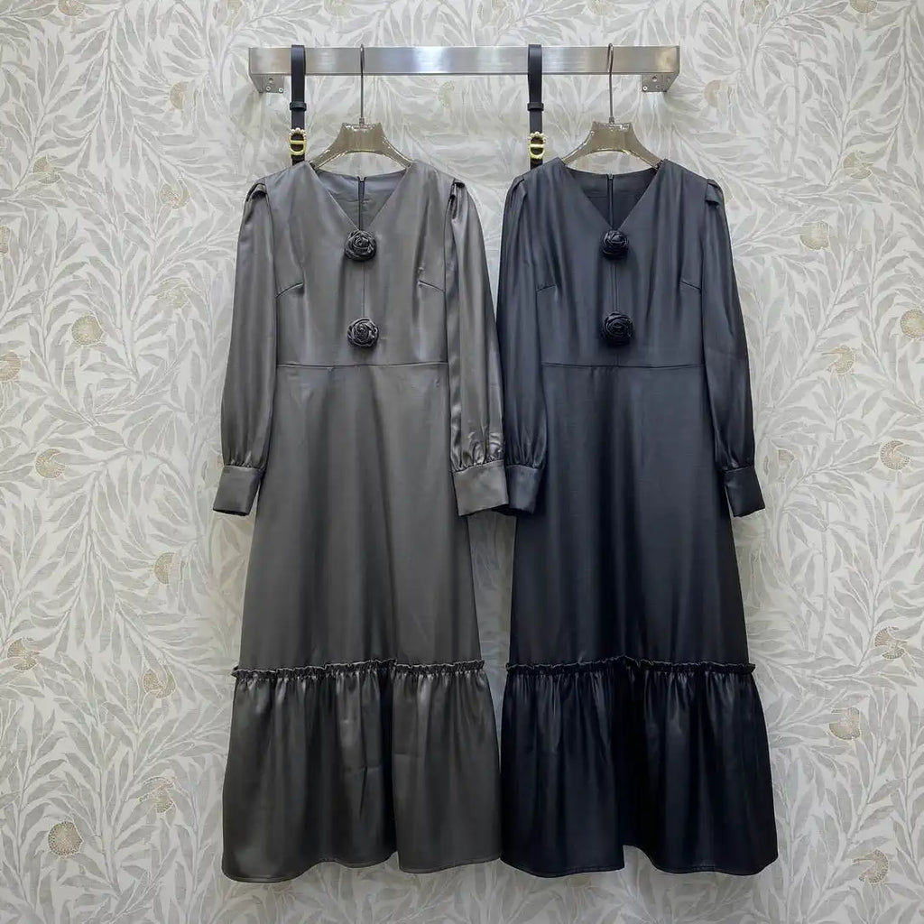 Dior Women V-neck dress with floral embellishment D38696