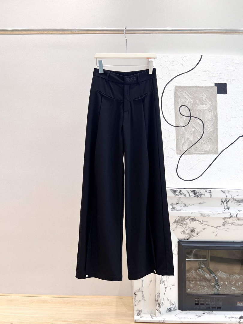 Dior Women's Fashion Clothing Casual Pants D82577