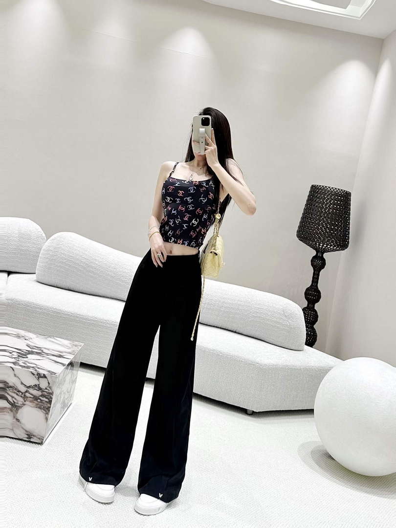 Dior Women's Fashion Clothing Casual Pants D82577
