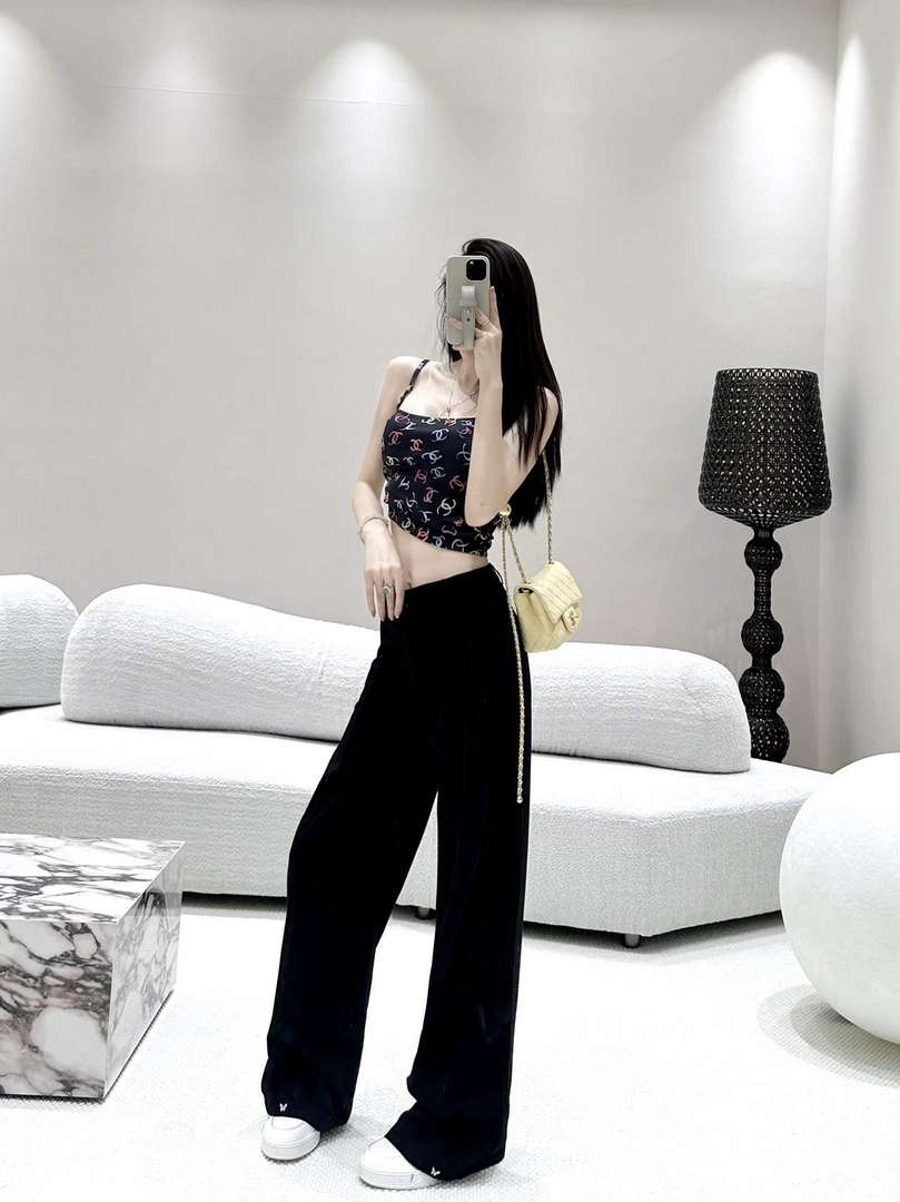 Dior Women's Fashion Clothing Casual Pants D82577