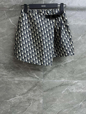 Dior Women's Fashion Clothing Culottes D88380 - S - View 1