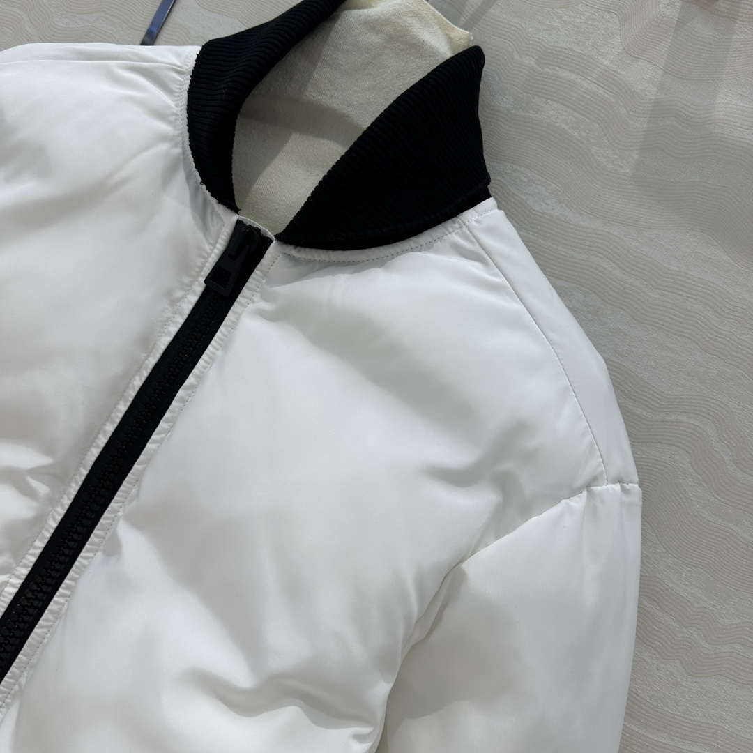 Dior Women's Fashion Clothing Jacket D88400