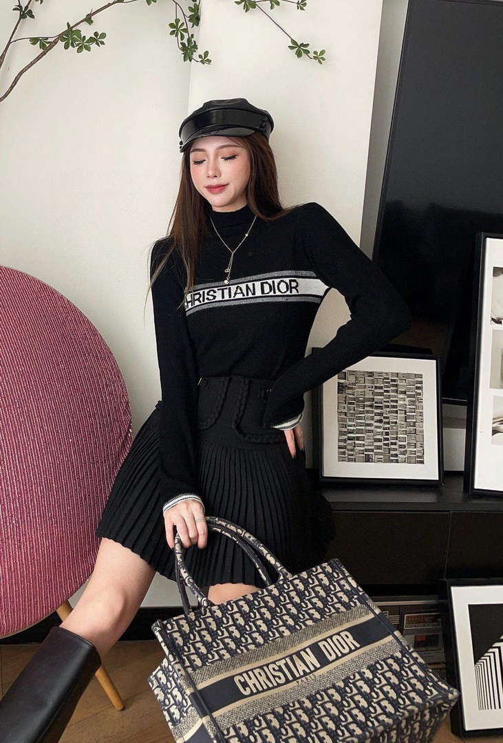 Dior Women's Fashion Clothing Sweater D38576