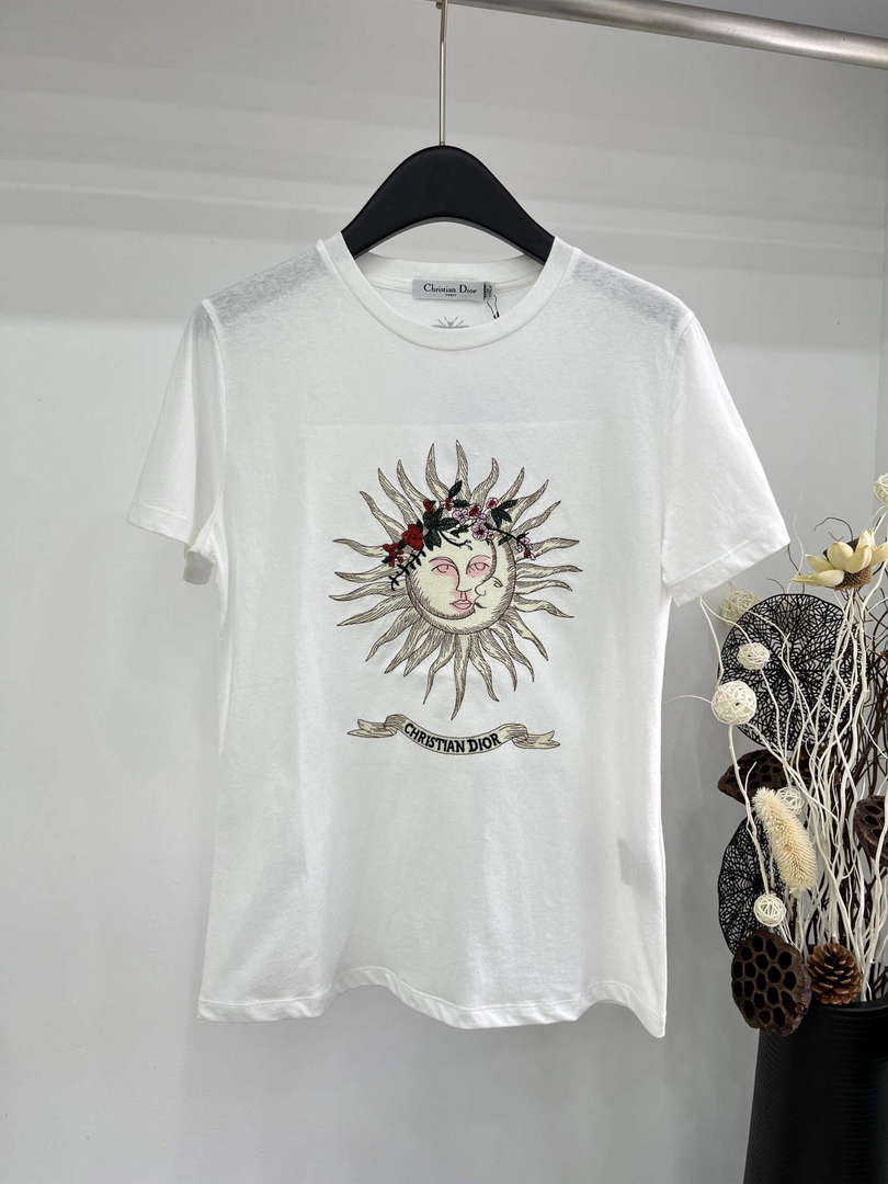 Dior Women's Fashion Clothing T-Shirt D88365