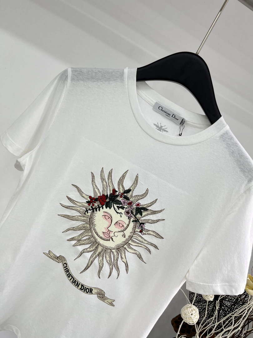 Dior Women's Fashion Clothing T-Shirt D88365