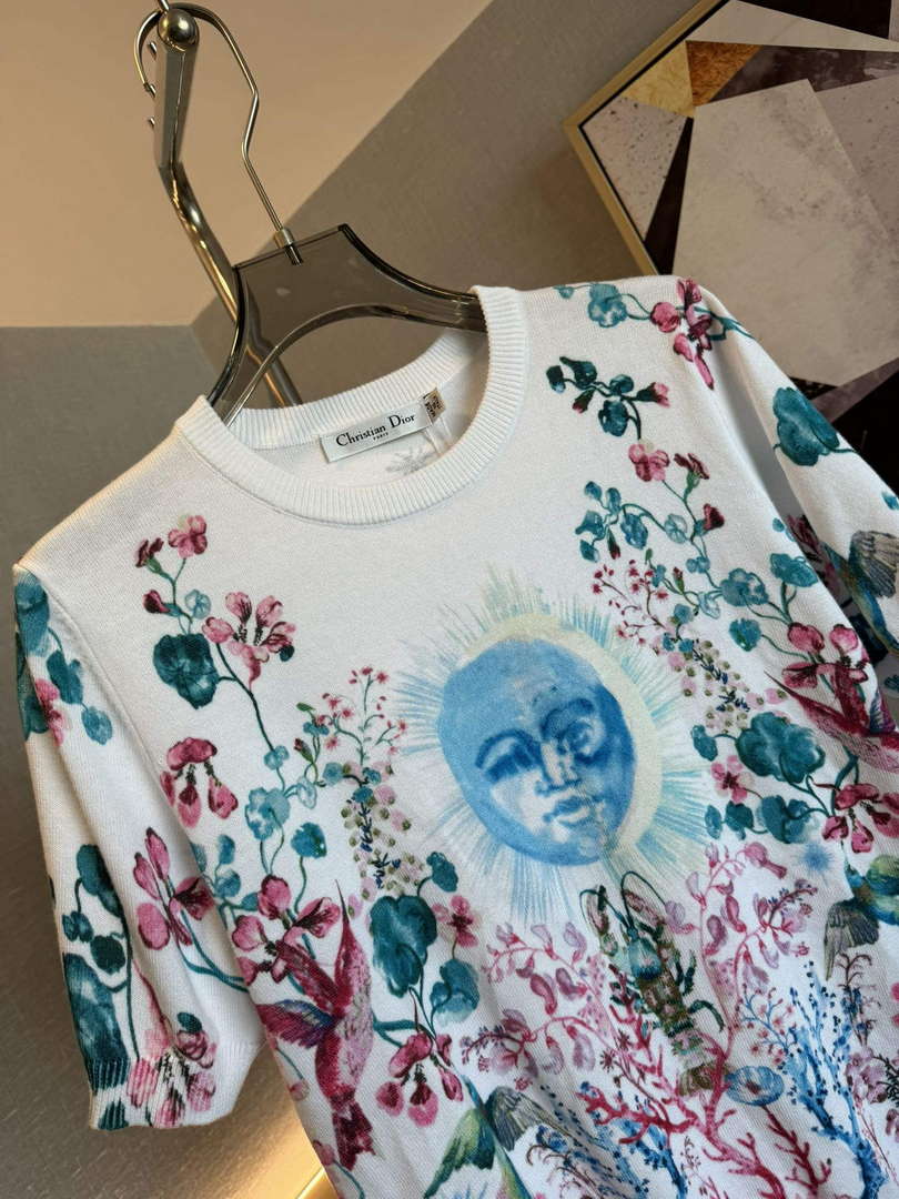 Dior Women's Fashion Clothing T-Shirt D88367