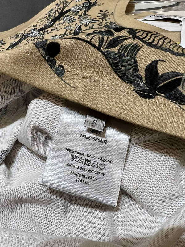 Dior Women's Fashion Clothing T-Shirt D88372