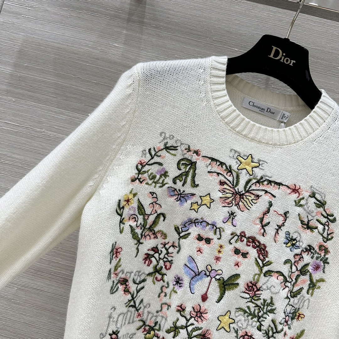 Dior Women's Floral embroidered long sleeves Sweater D38004