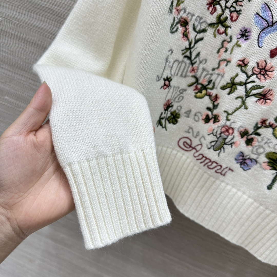 Dior Women's Floral embroidered long sleeves Sweater D38004