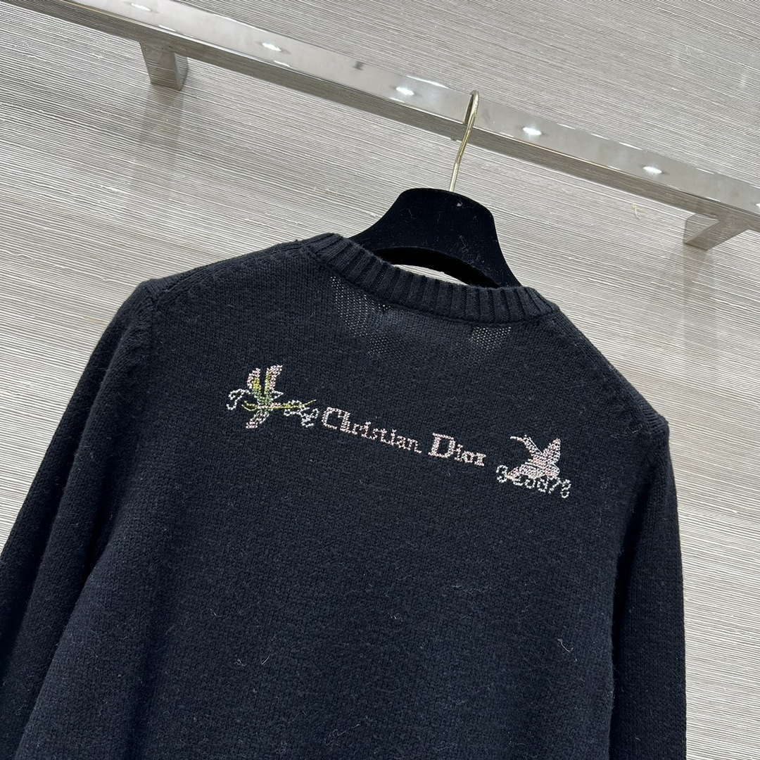 Dior Women's Floral embroidered long sleeves Sweater D38005
