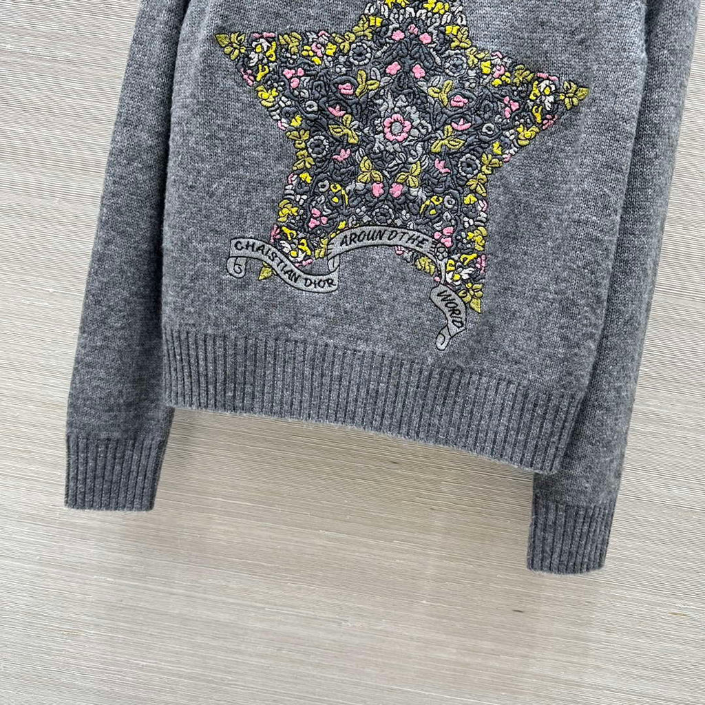 Dior Women's Floral embroidered long sleeves Sweater D38008