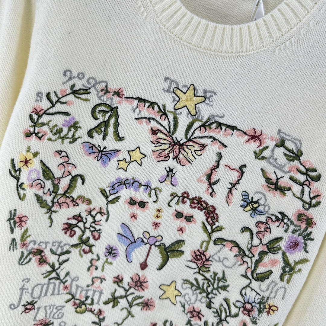 Dior Women's Floral embroidered long sleeves Sweater D38011