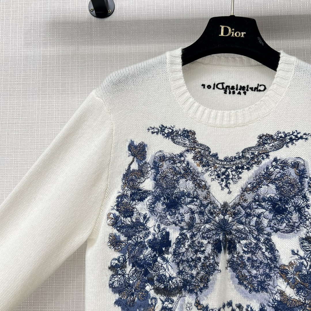 Dior Women's Floral embroidered long sleeves Sweater D38013